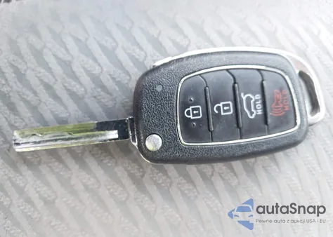 2017 Hyundai Santa Fe Sport 2.4L z USA, uszkodzony, nr VIN 5NMZTDLB2HH003948